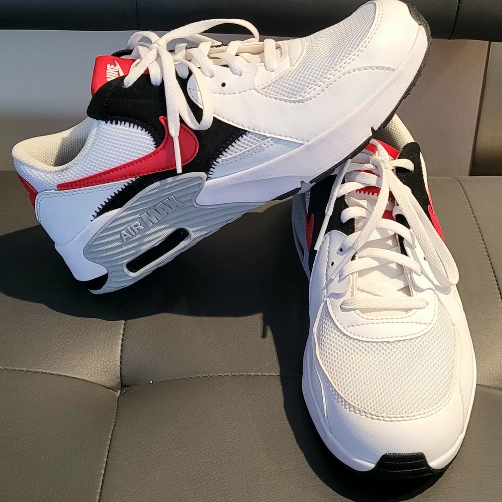 Nike Air Max Excee - Like New 9/10